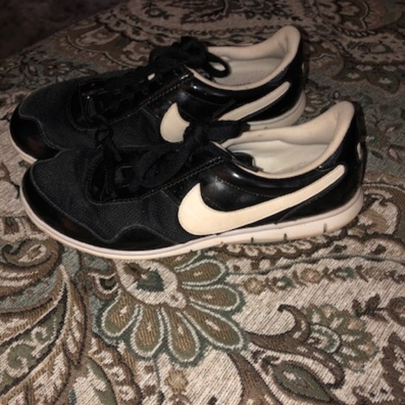 Nike Other - Nike Tennis Shoes